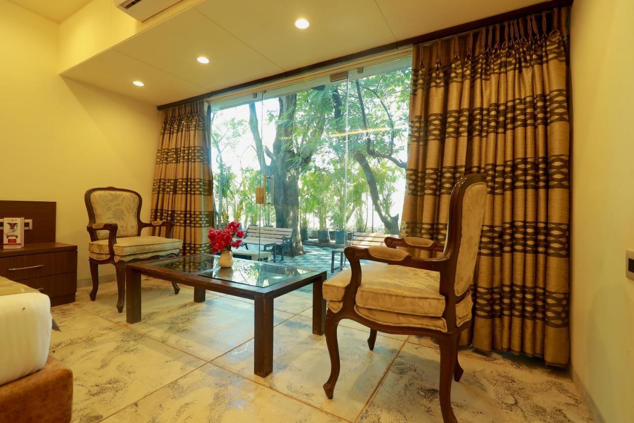 Manas Resort With Petting Zoo, Igatpuri Extérieur photo