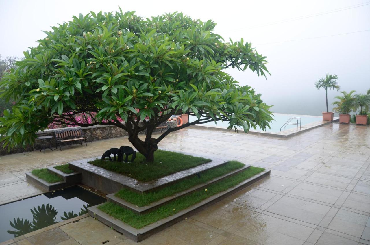 Manas Resort With Petting Zoo, Igatpuri Extérieur photo