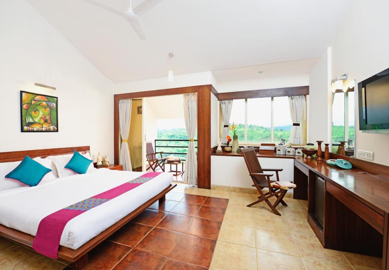 Manas Resort With Petting Zoo, Igatpuri Extérieur photo