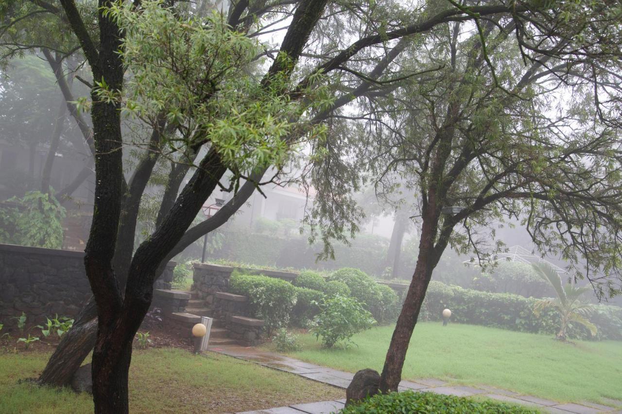 Manas Resort With Petting Zoo, Igatpuri Extérieur photo
