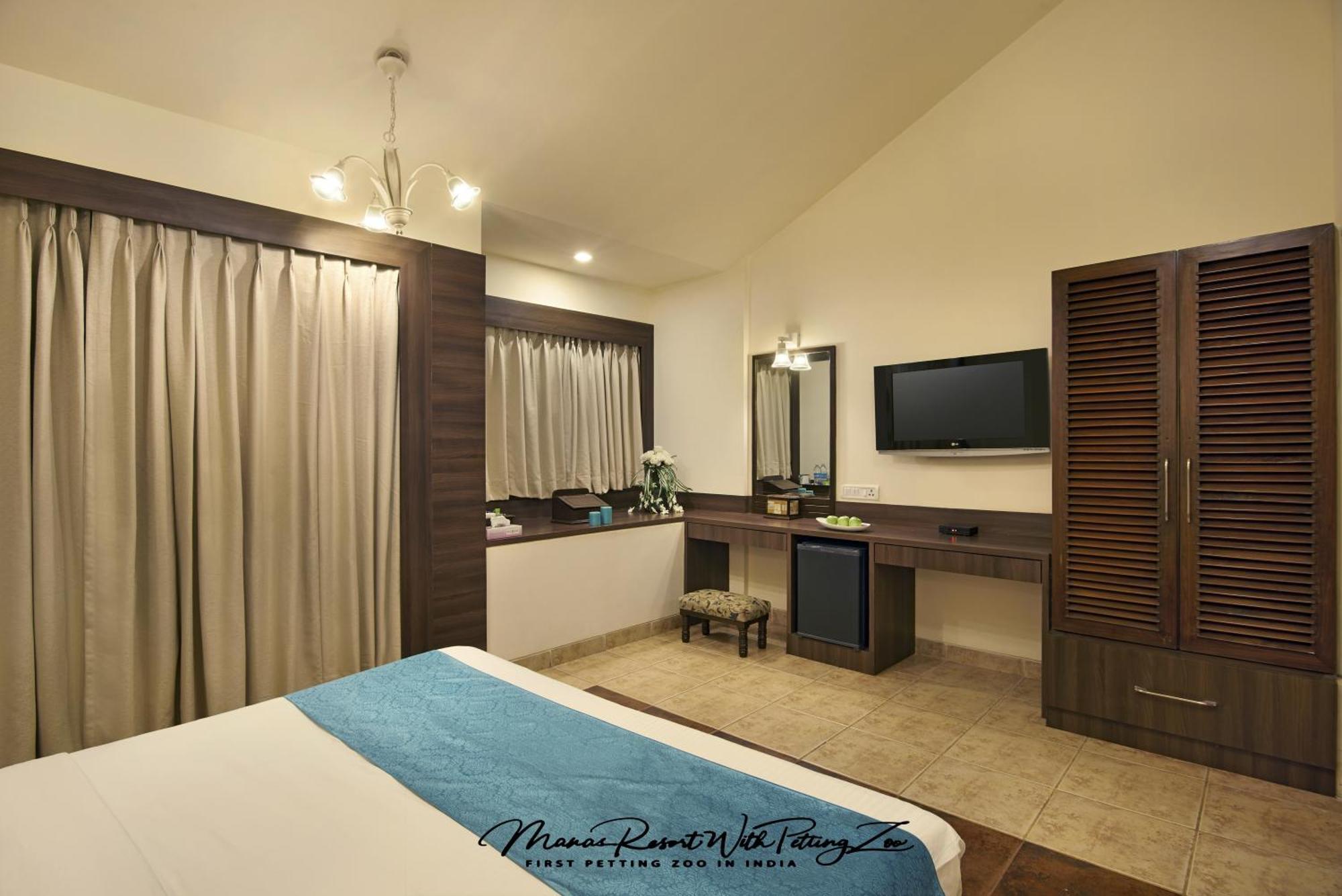 Manas Resort With Petting Zoo, Igatpuri Extérieur photo
